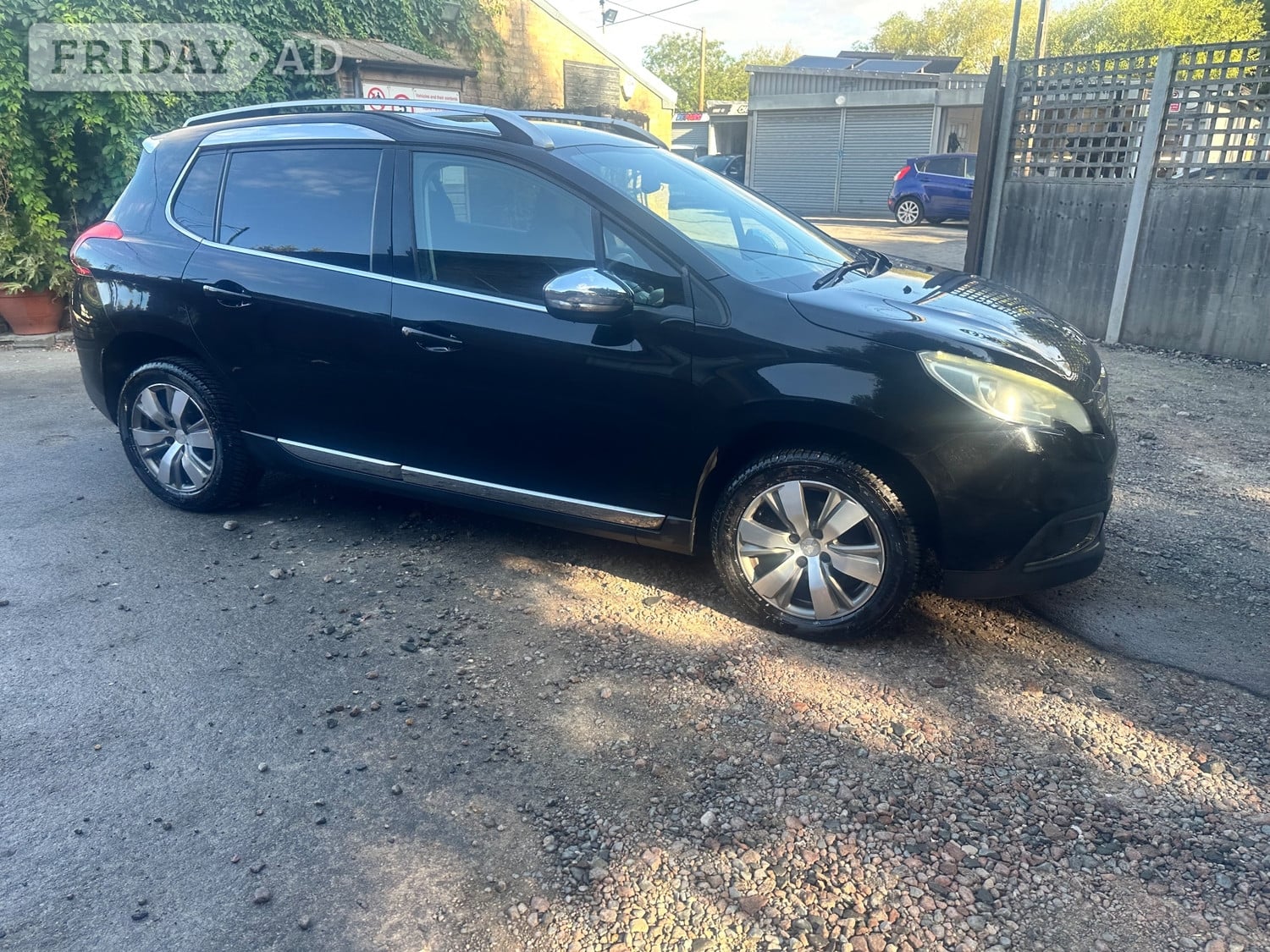 Peugeot 2008 2016 - Cars