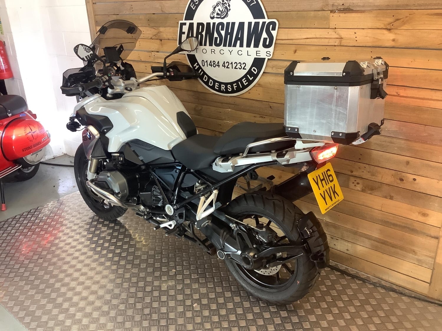 BMW R Series 2016 - Motorbikes, Scooters & Quads in Huddersfield