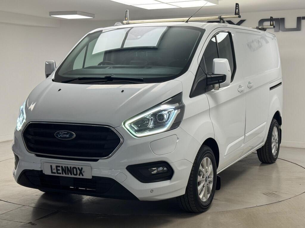 [ berth ]Ford Transit Custom