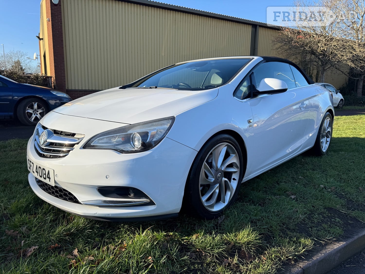 [ berth ]Vauxhall Cascada