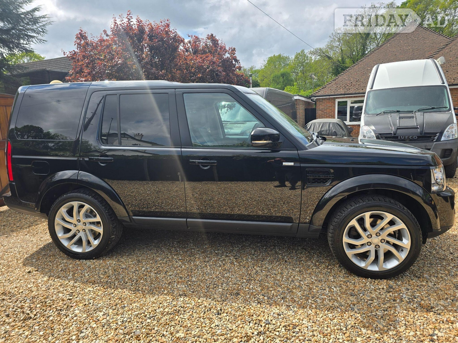 [ berth ]Land Rover Discovery 4