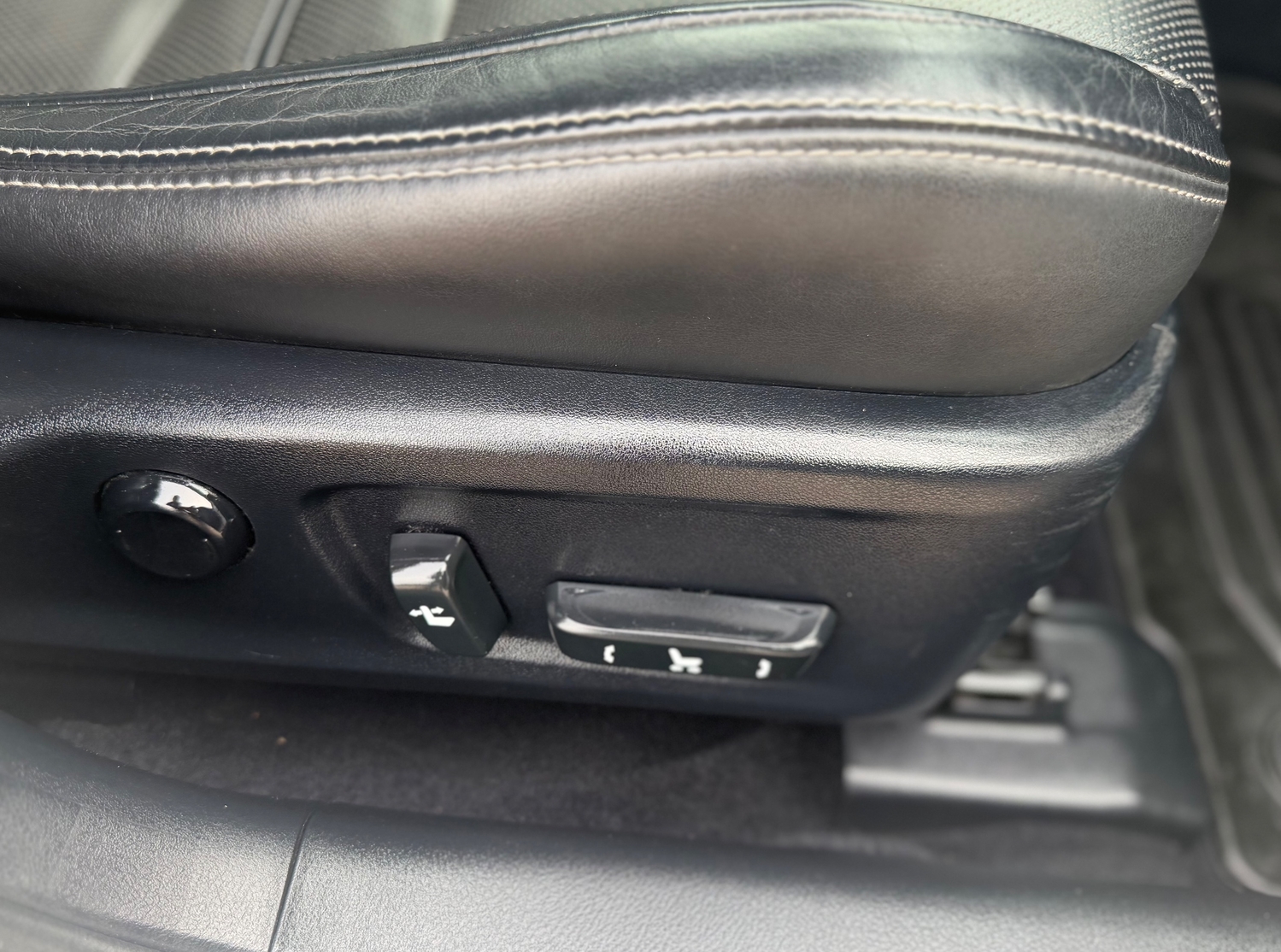 Lexus IS 2014 - Cars in Havering