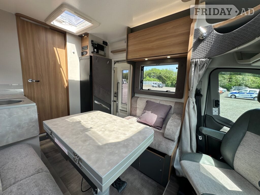 [4 berth ]Bailey 75-4i Adamo