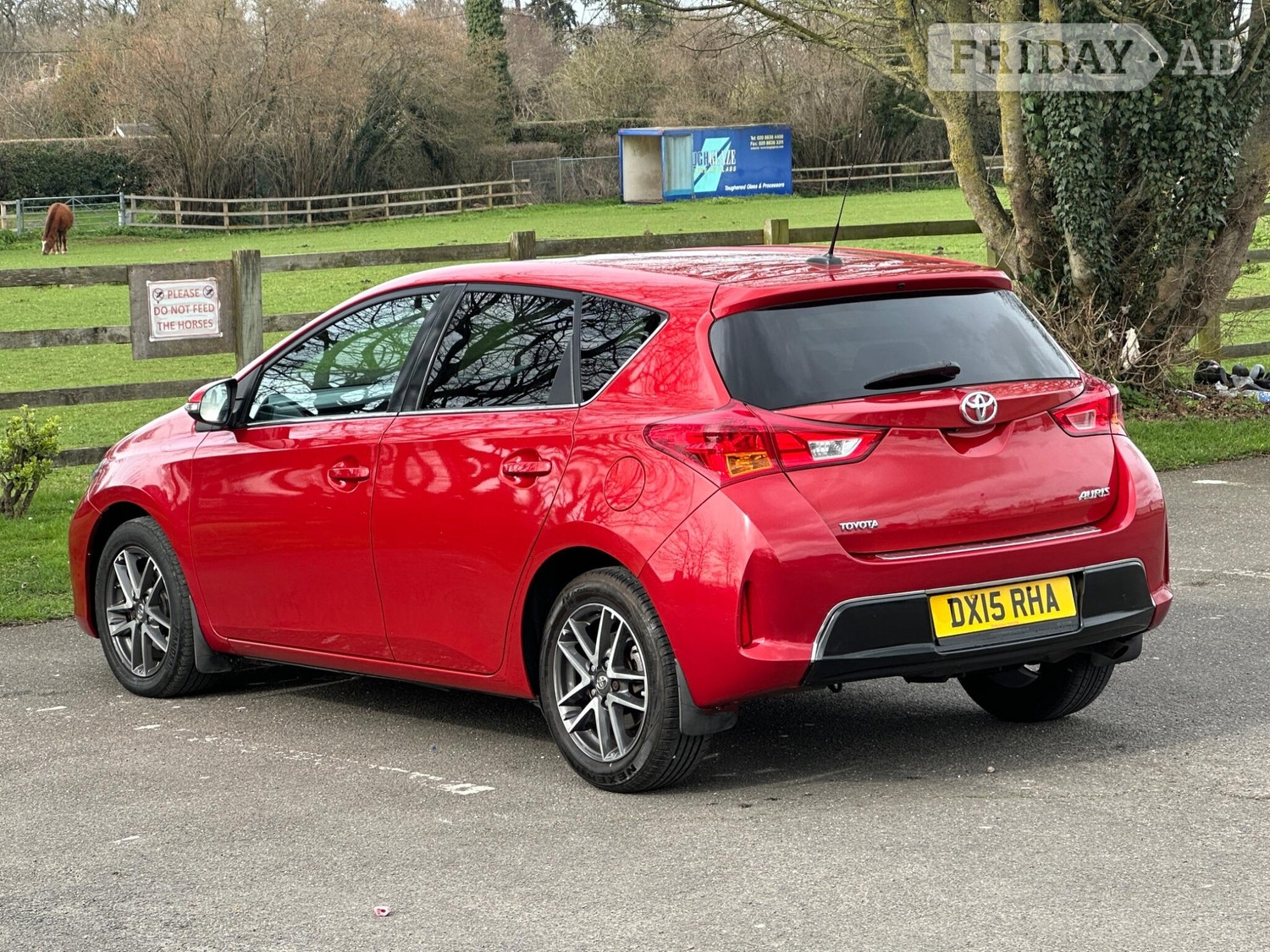 Toyota Auris 2015 - Cars in Slough