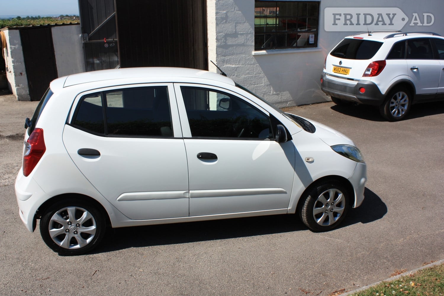 Hyundai i10 2013 - Cars in Sherborne