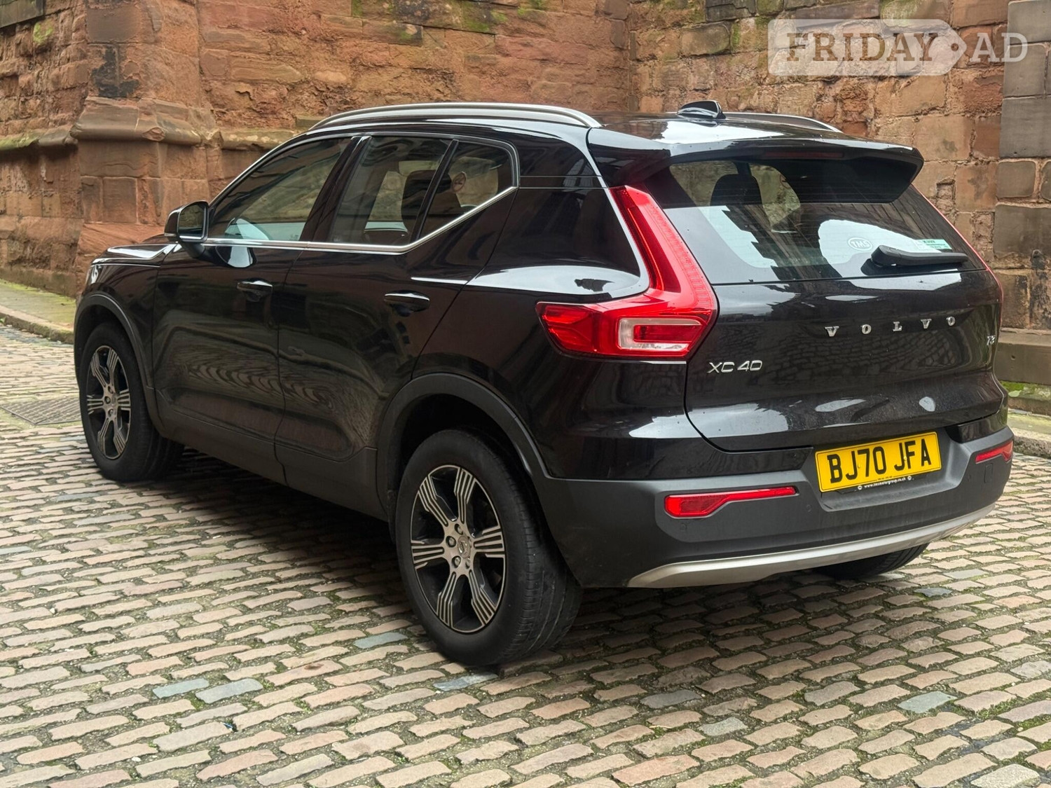 Volvo XC40 2020 - Cars