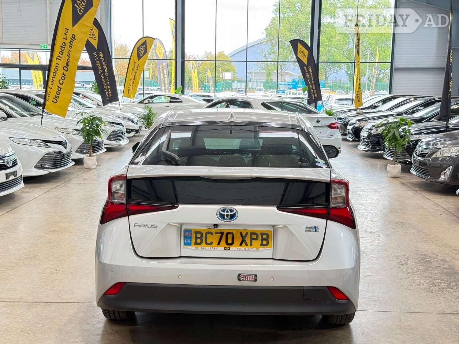 Toyota Prius 2020 - Cars in Reading