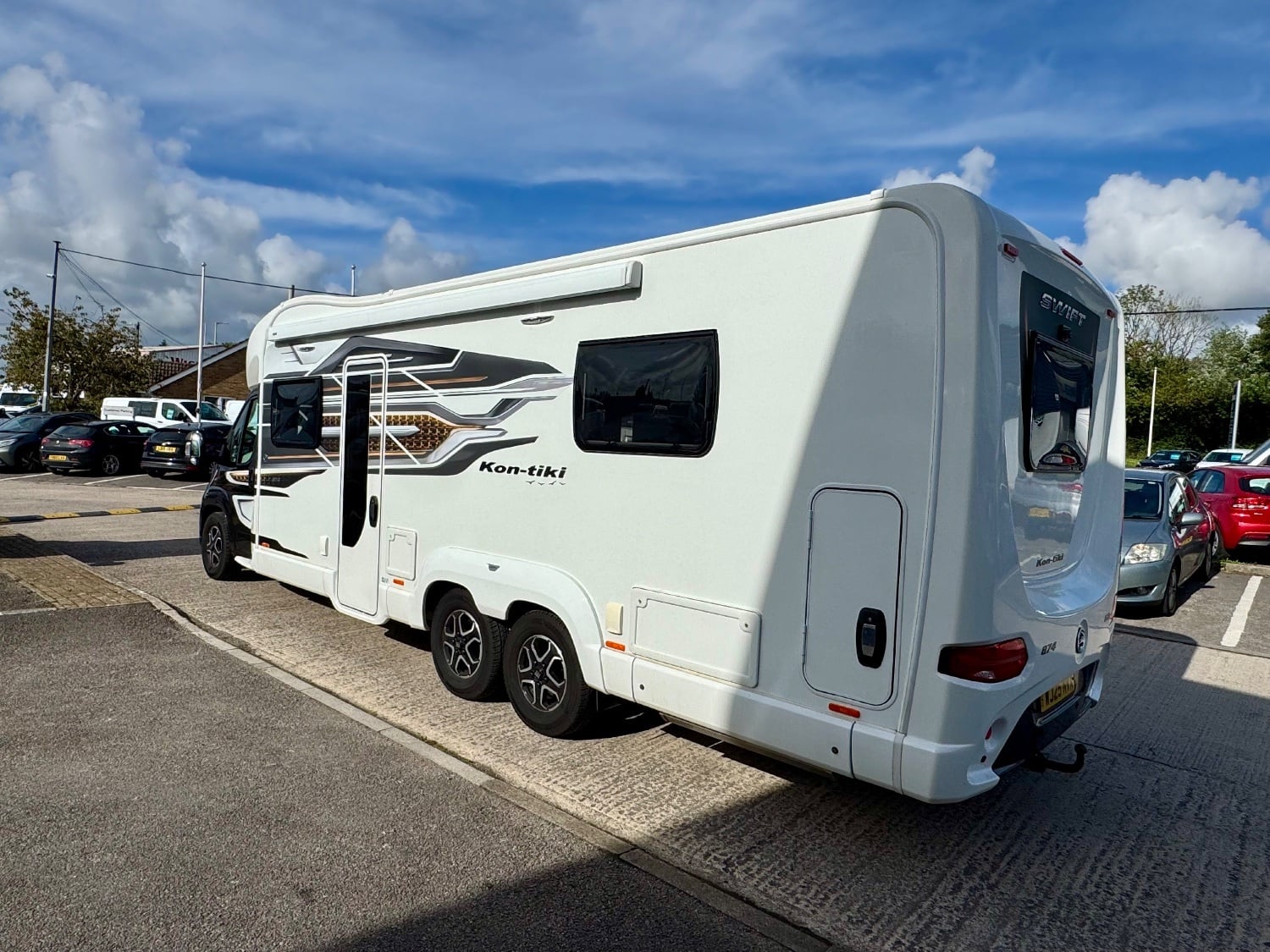 Swift Kon-Tiki 874 2025 for sale - Motorhomes & Caravans