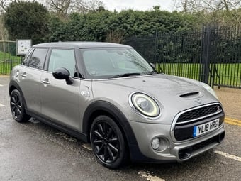 Mini Hatch 2018