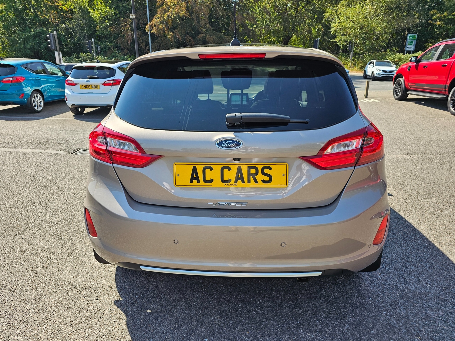 Ford Fiesta 2018 - Cars in Forest Row