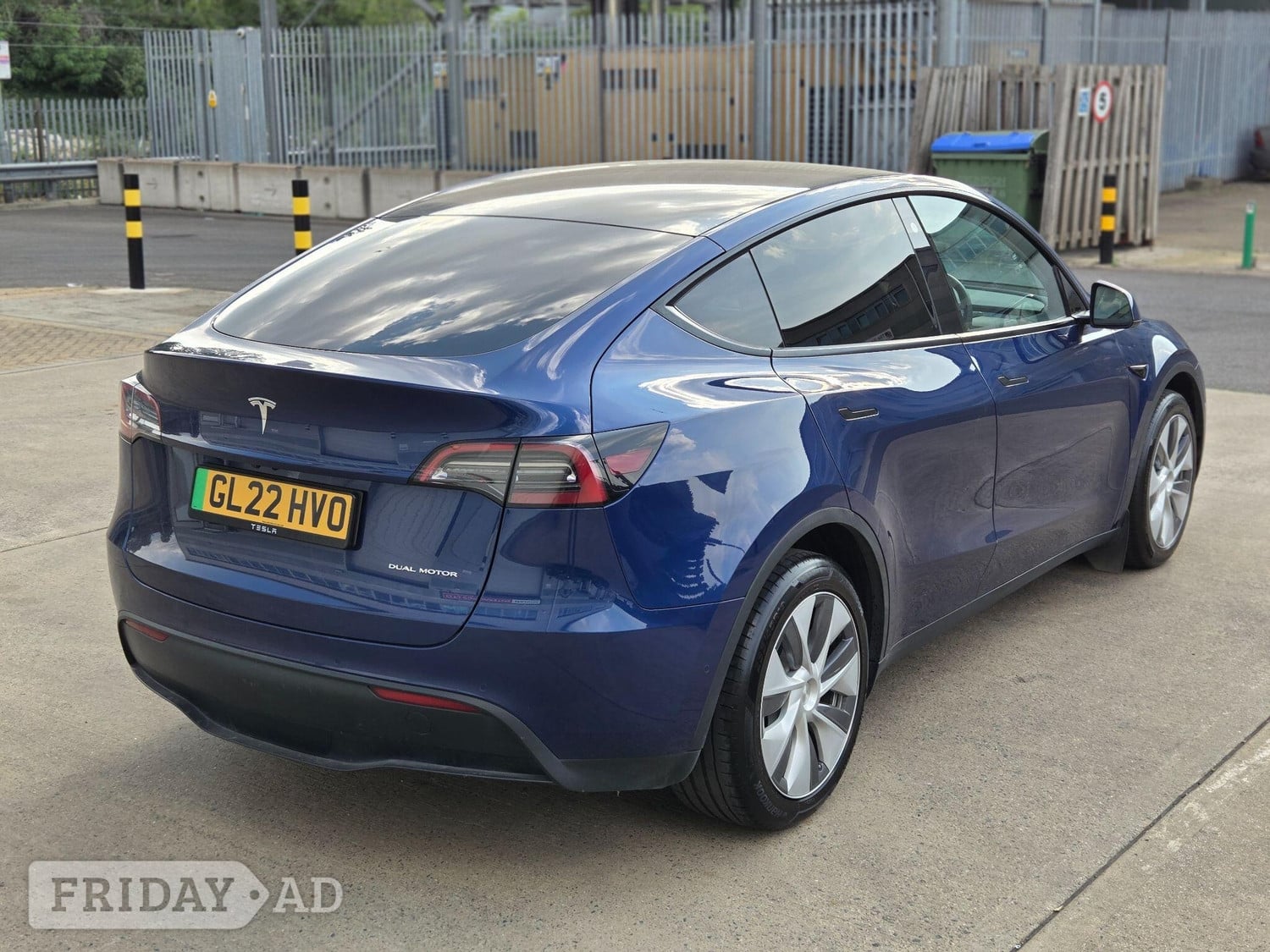 [ berth ]Tesla Model Y