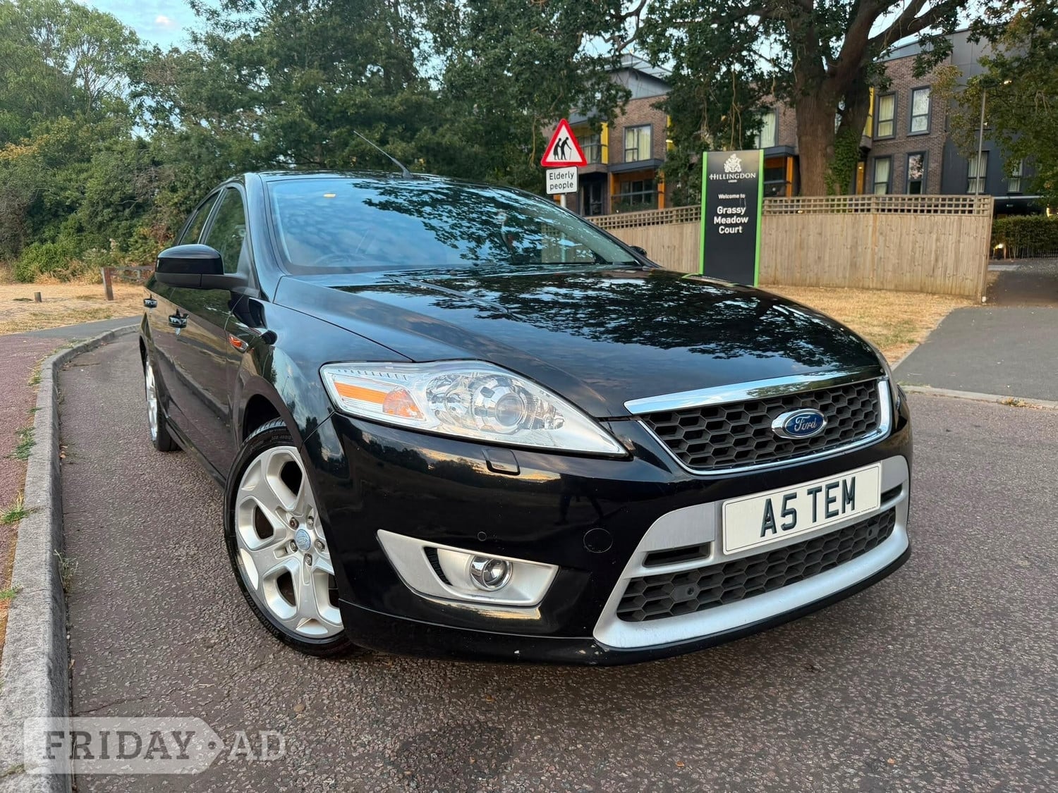 Ford Mondeo 2011 in Hayes