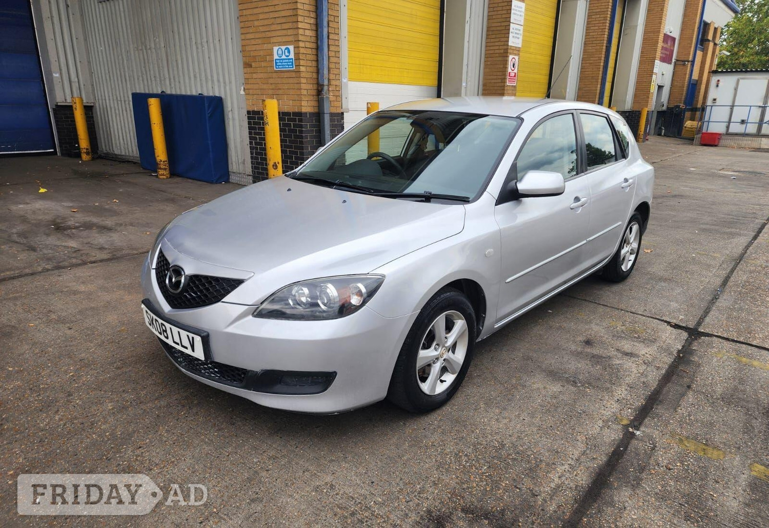 [ berth ]Mazda 3