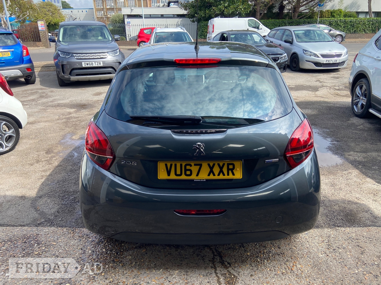Peugeot 208 2017 - Cars in Worthing
