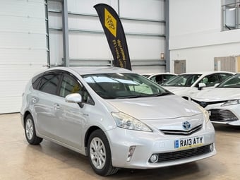 Toyota 7 Seat Prius 2013