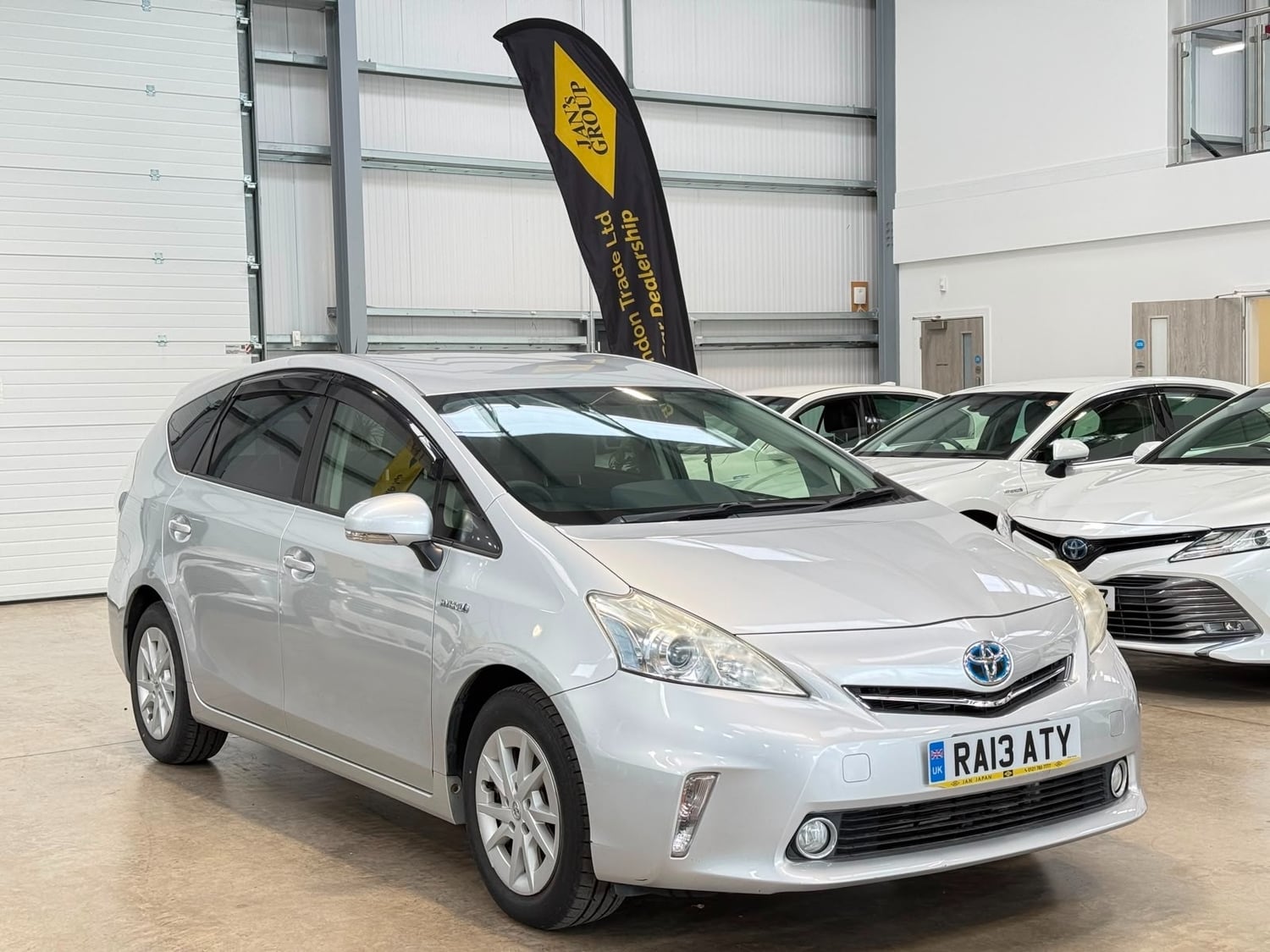 Toyota 7 Seat Prius 2013 in Reading
