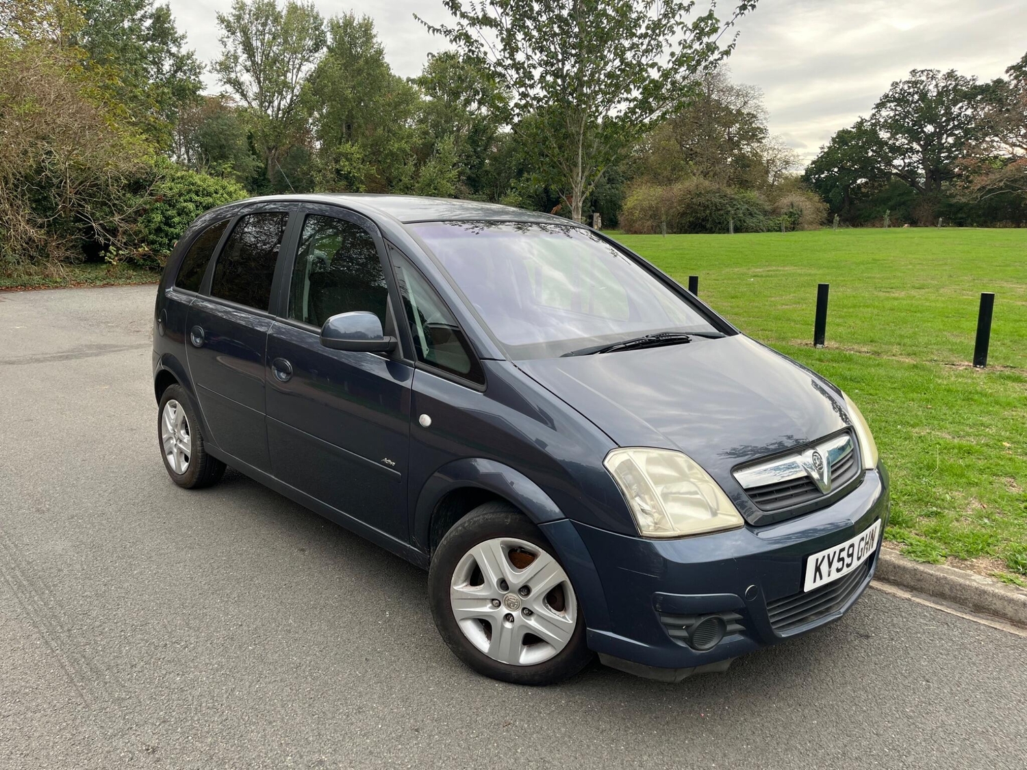 Vauxhall Meriva Bedford