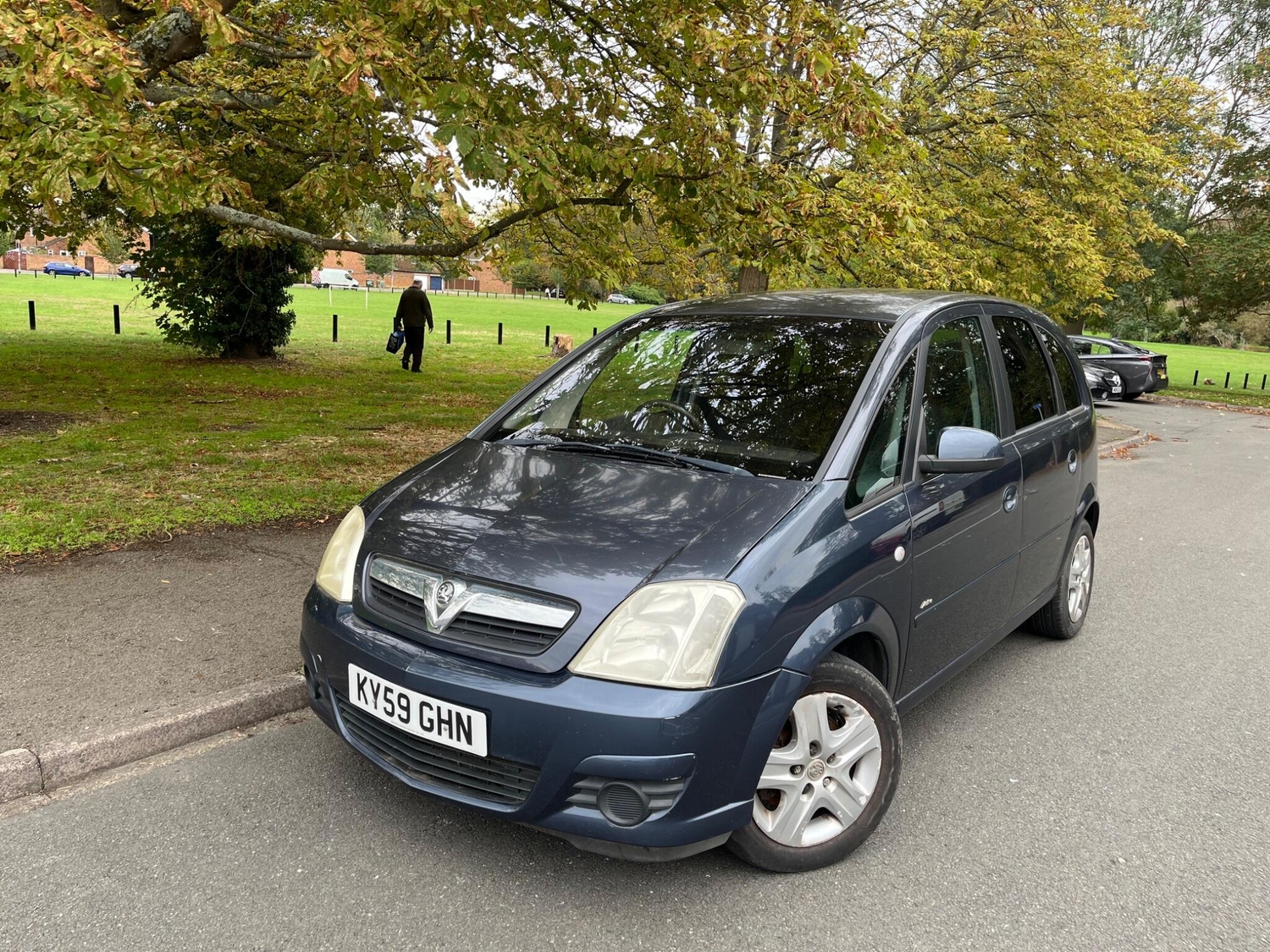 Vauxhall Meriva 2009 - Cars in Bedford