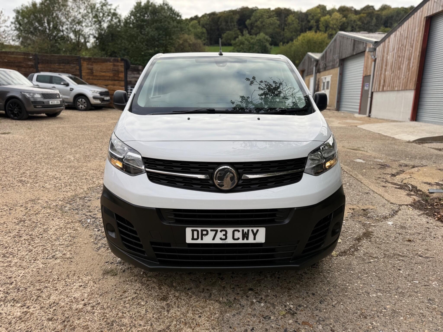 [ berth ]Vauxhall Vivaro