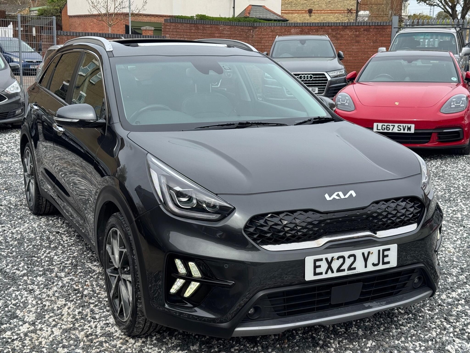 Kia Niro 2022 - Cars
