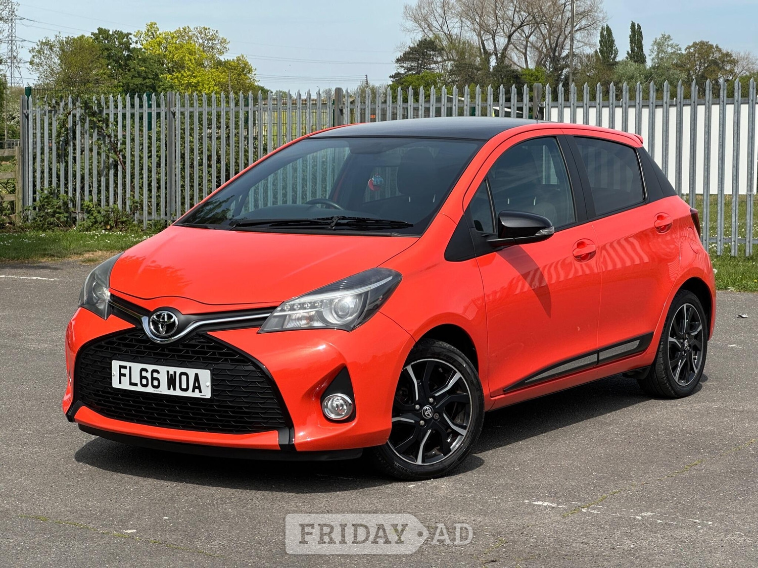 Toyota Yaris 2016 - Cars
