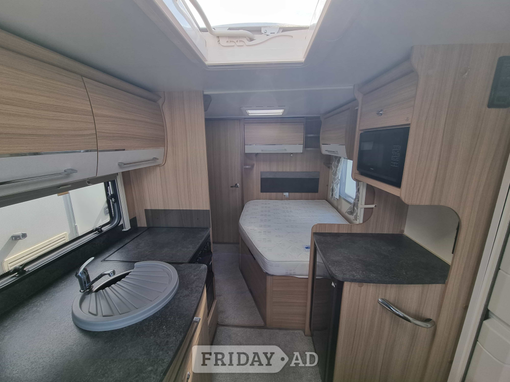 [4 berth ]Bailey Phoenix+ 440