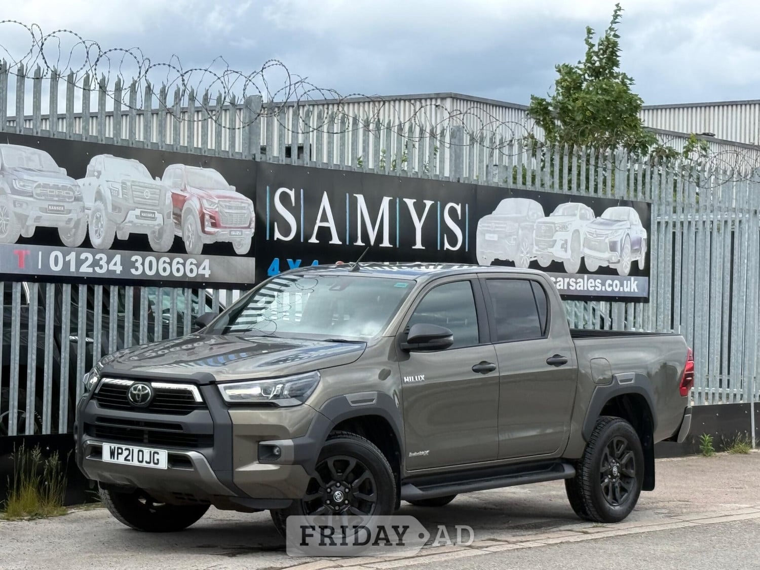 Toyota Hilux 2021 in Bedford
