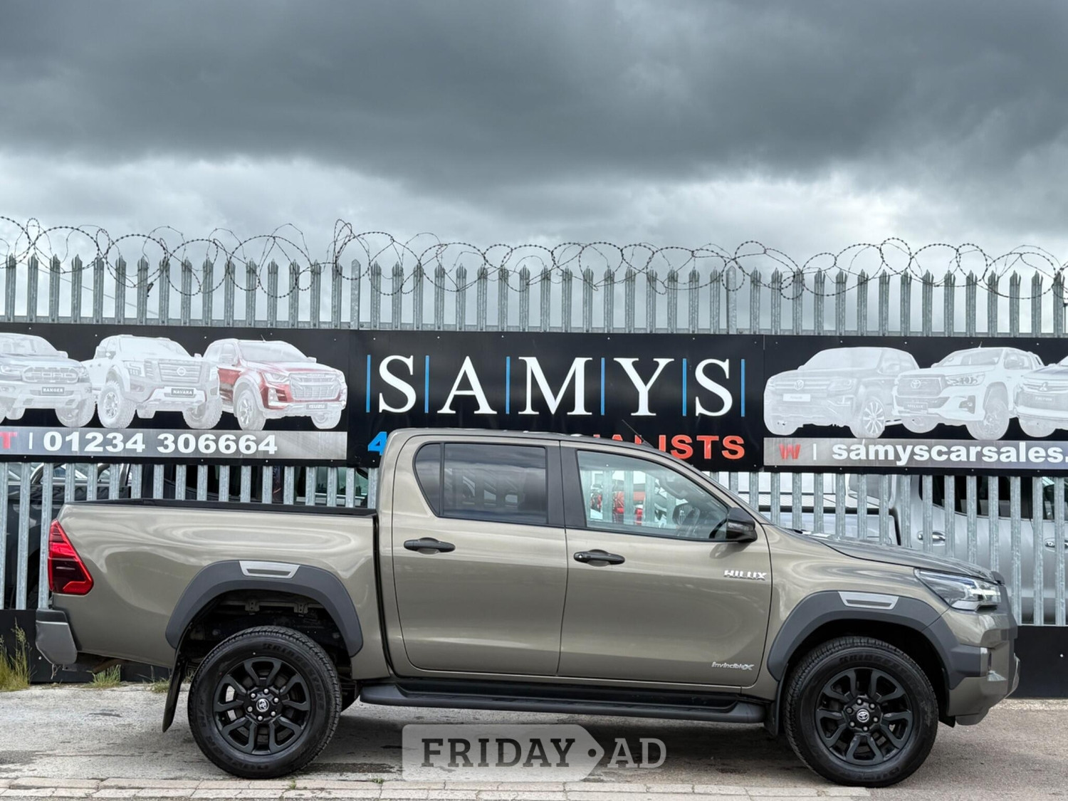 [ berth ]Toyota Hilux
