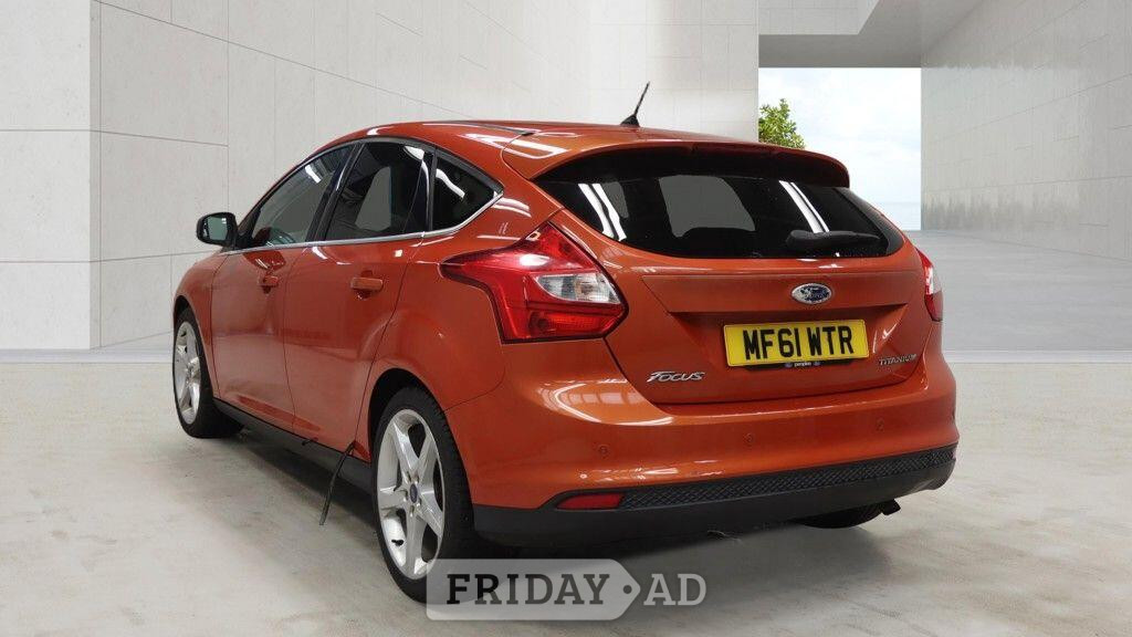 [ berth ]Ford Focus