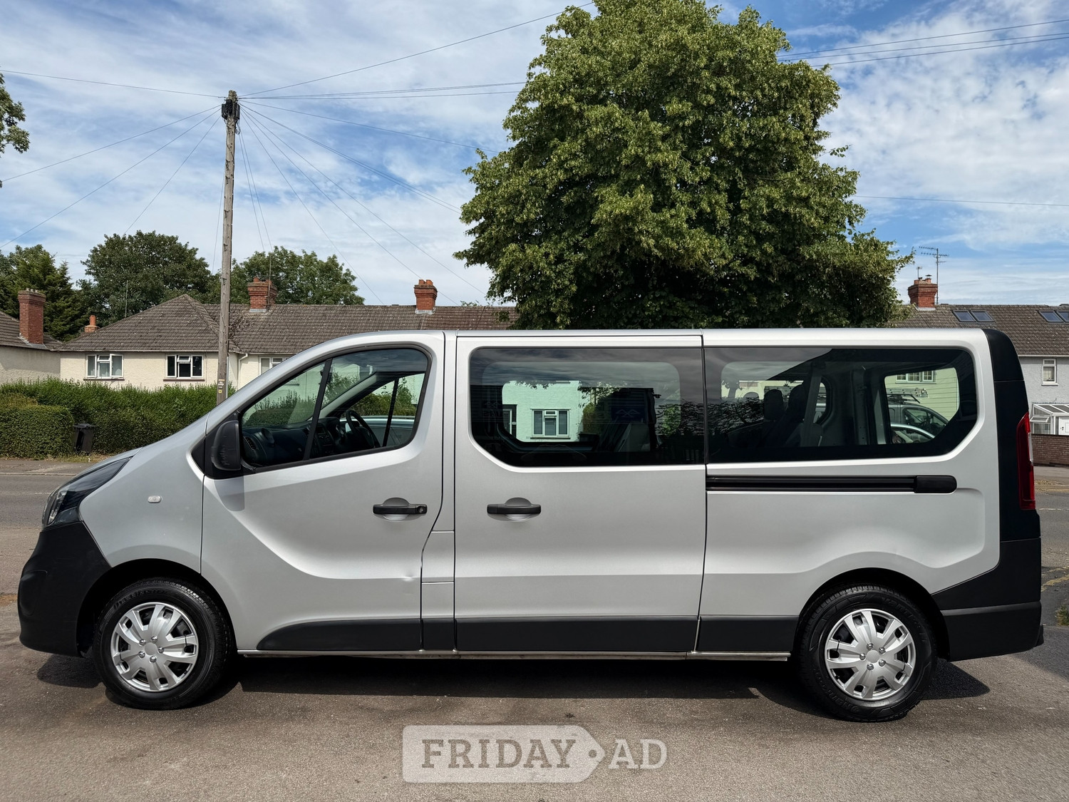 Vauxhall Vivaro 2016 - Vans & Commercial Vehicles