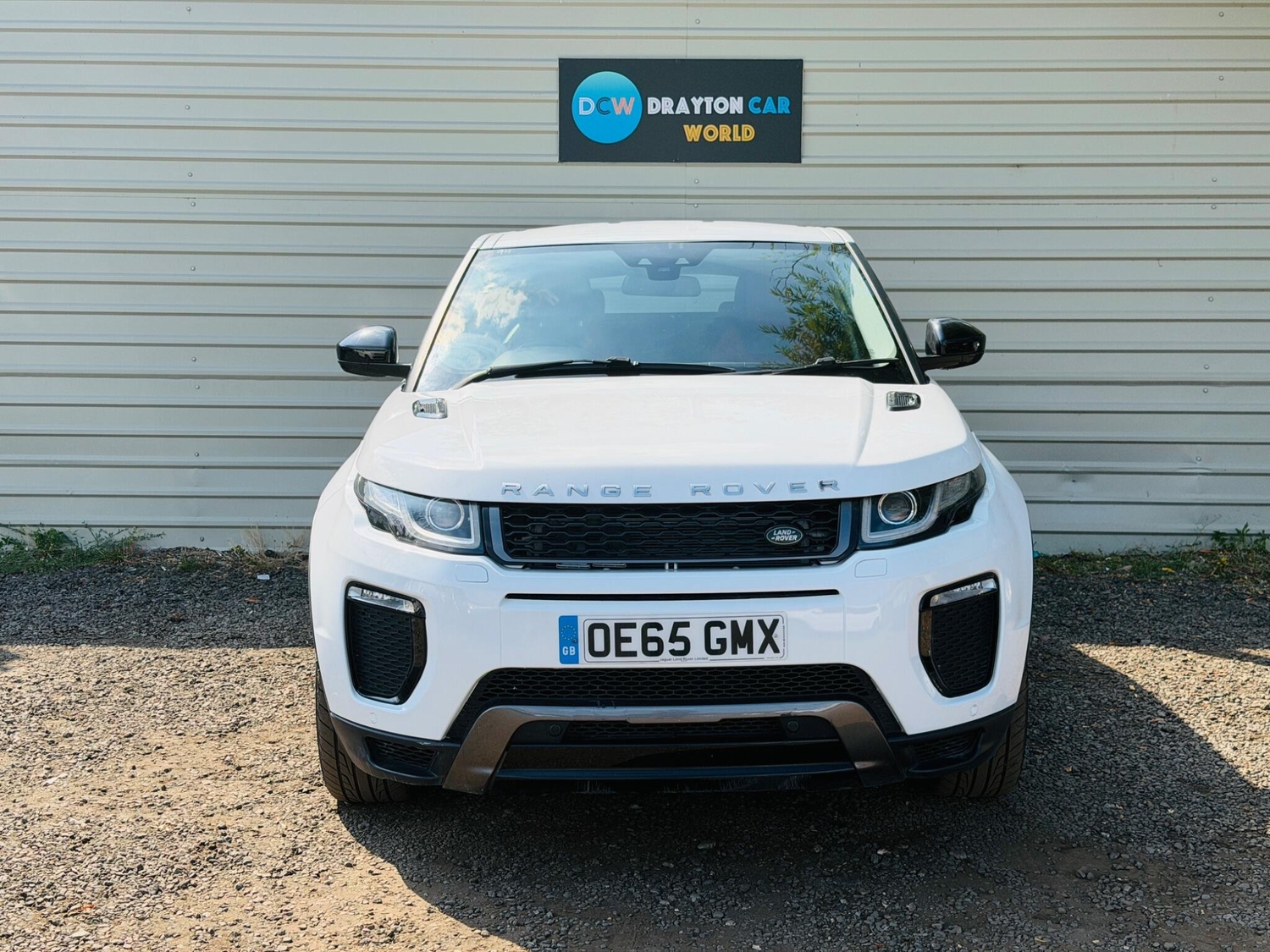 [ berth ]Land Rover Range Rover Evoque
