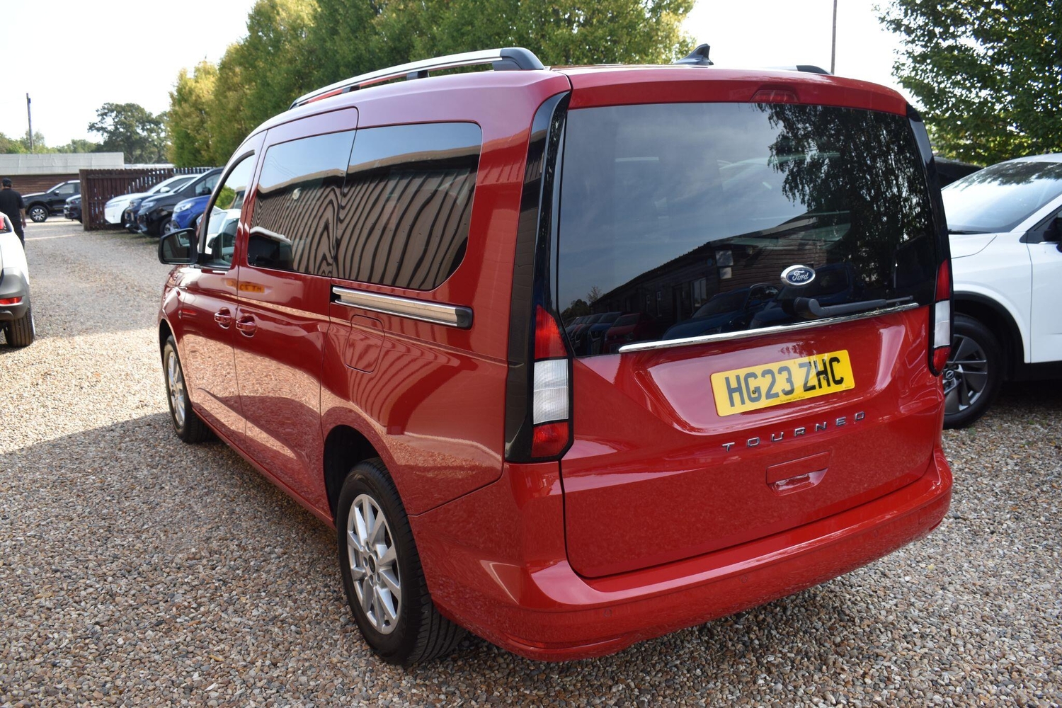 Ford Grand Tourneo Connect 2023 - Cars in Guildford