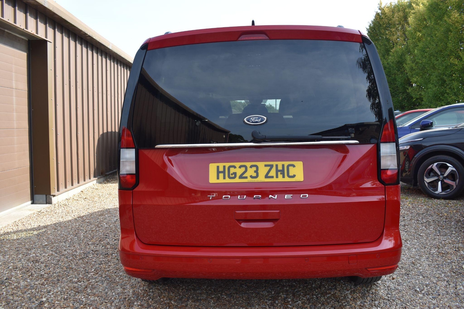 Ford Grand Tourneo Connect 2023 - Cars