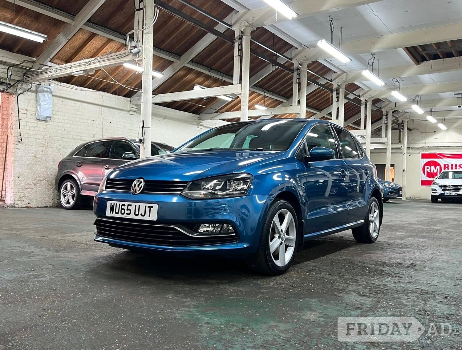 Volkswagen Polo 2015 - Cars in Rushden