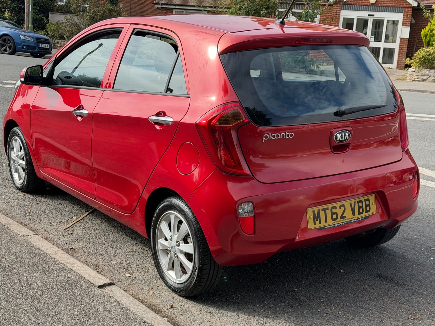 Kia Picanto 2013 - Cars