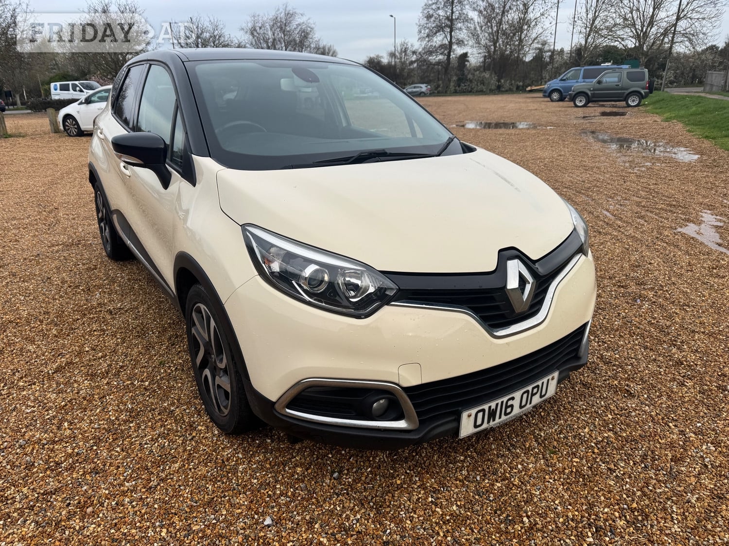 [ berth ]Renault Captur