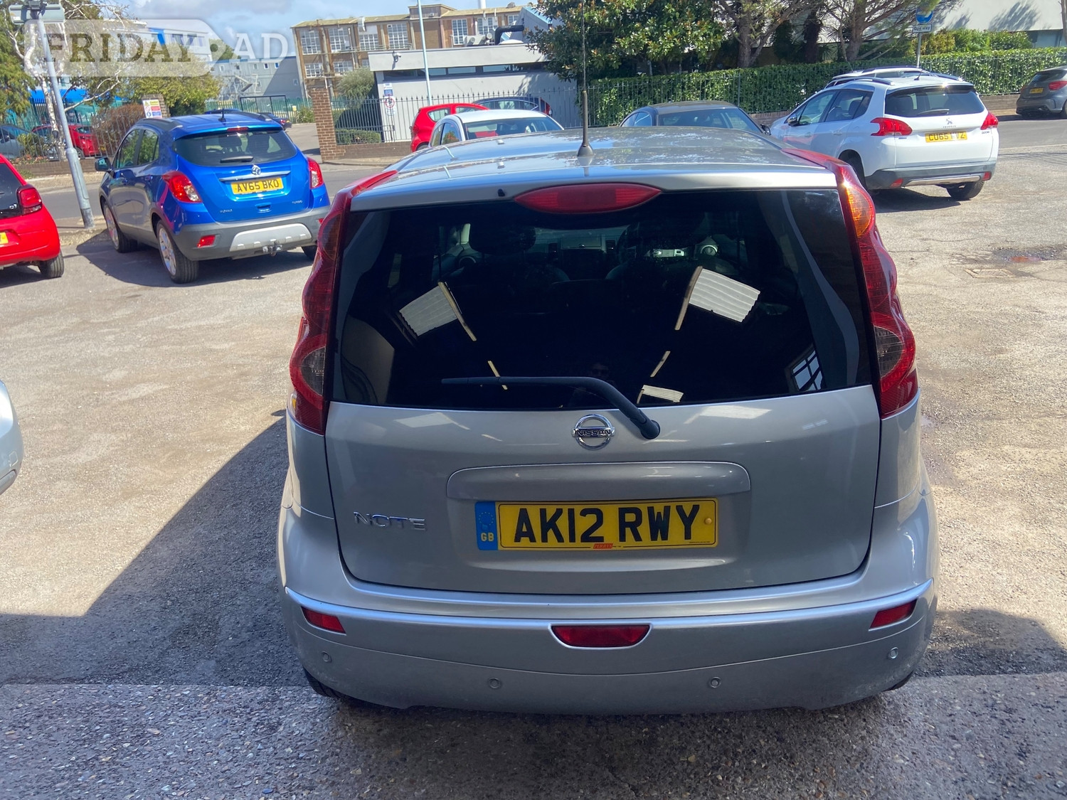 Nissan Note 2012 - Cars in Worthing