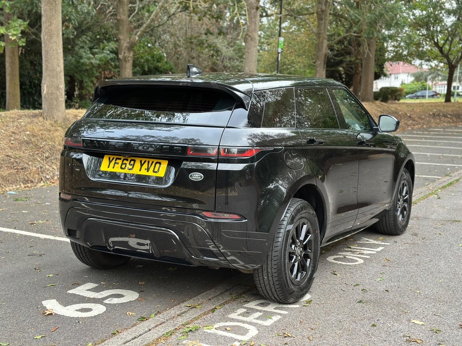 Land Rover Range Rover Evoque 2019 - Cars in Uxbridge