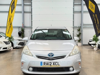 Toyota 7 Seat Prius 2012