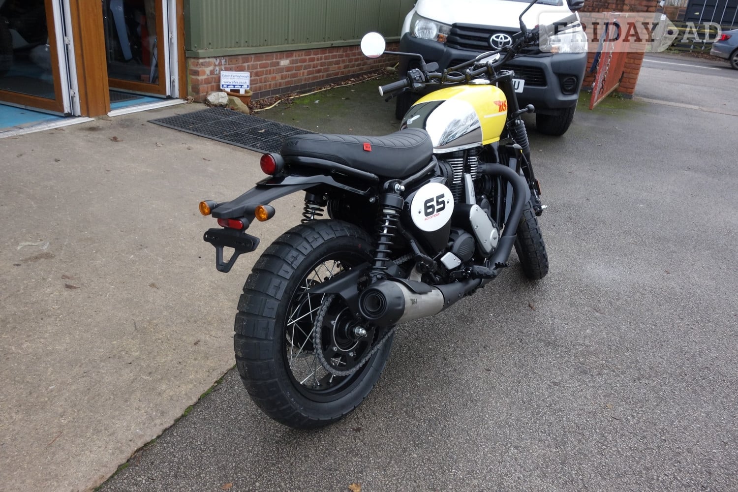 [ berth ]BSA Scrambler