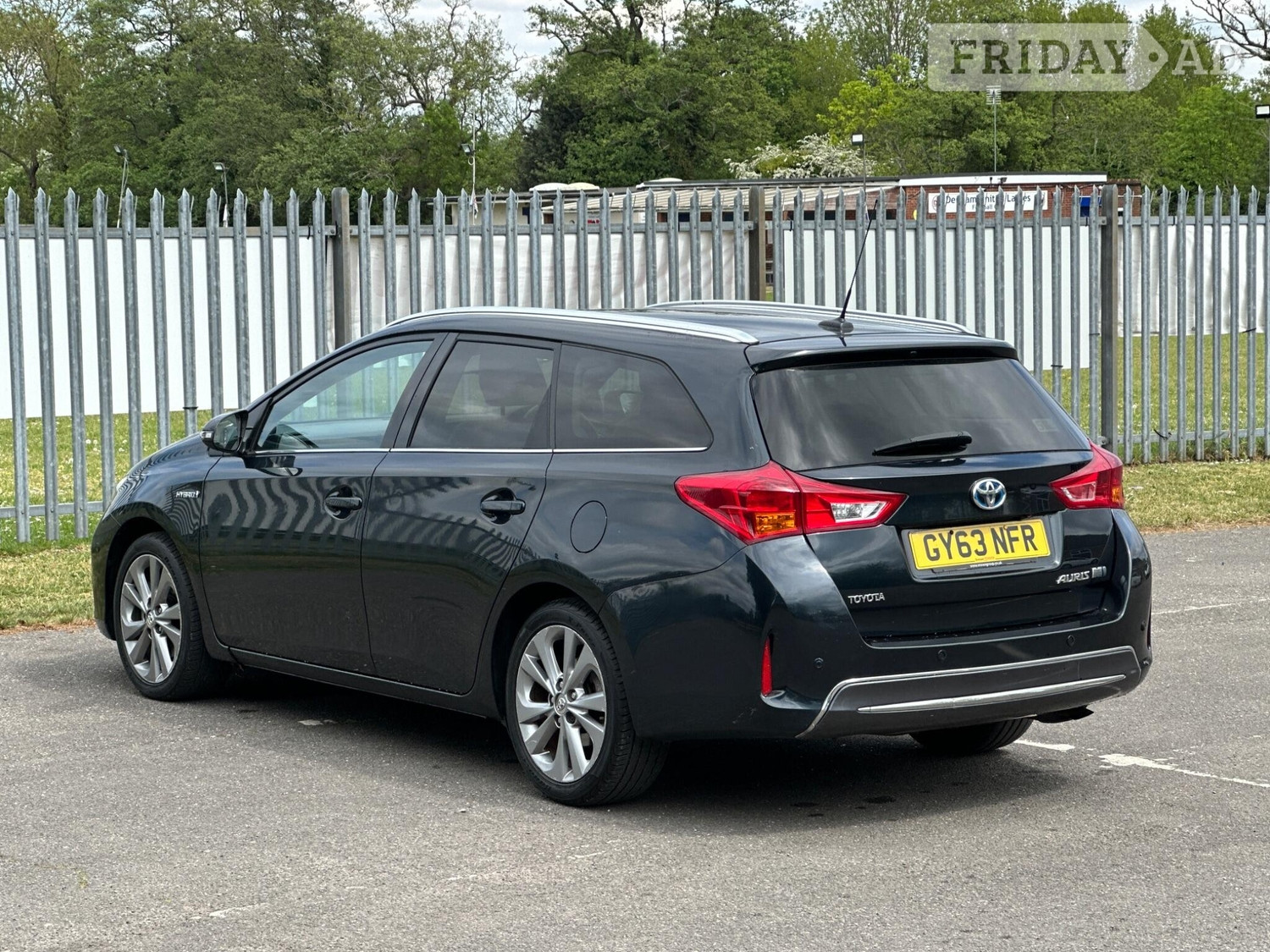 Toyota Auris 2013 - Cars in Slough