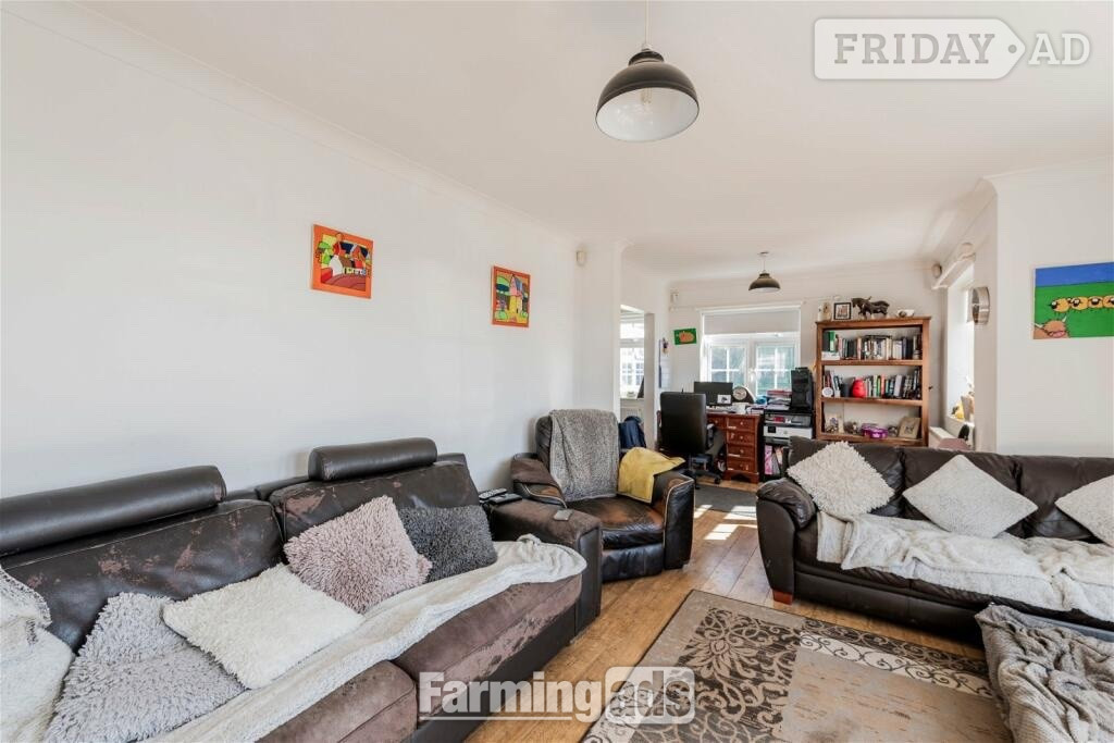 Willingham 3 bedroom detached Bungalow in 2acre plot has an agricultral tie