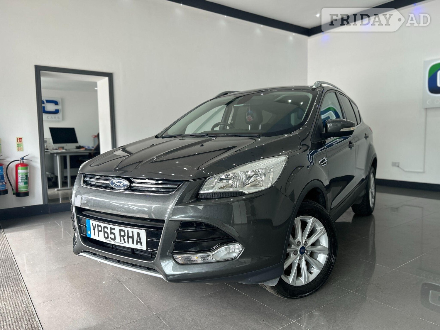 Ford Kuga 2015 in Stockport