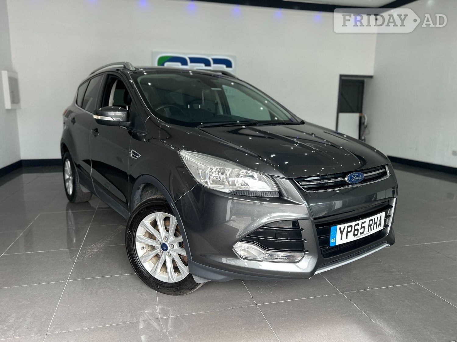 [ berth ]Ford Kuga
