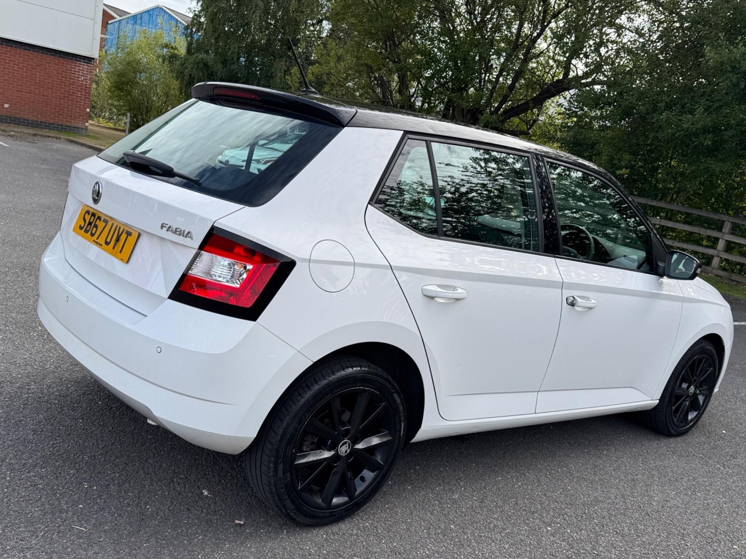 Skoda Fabia 2017 - Cars