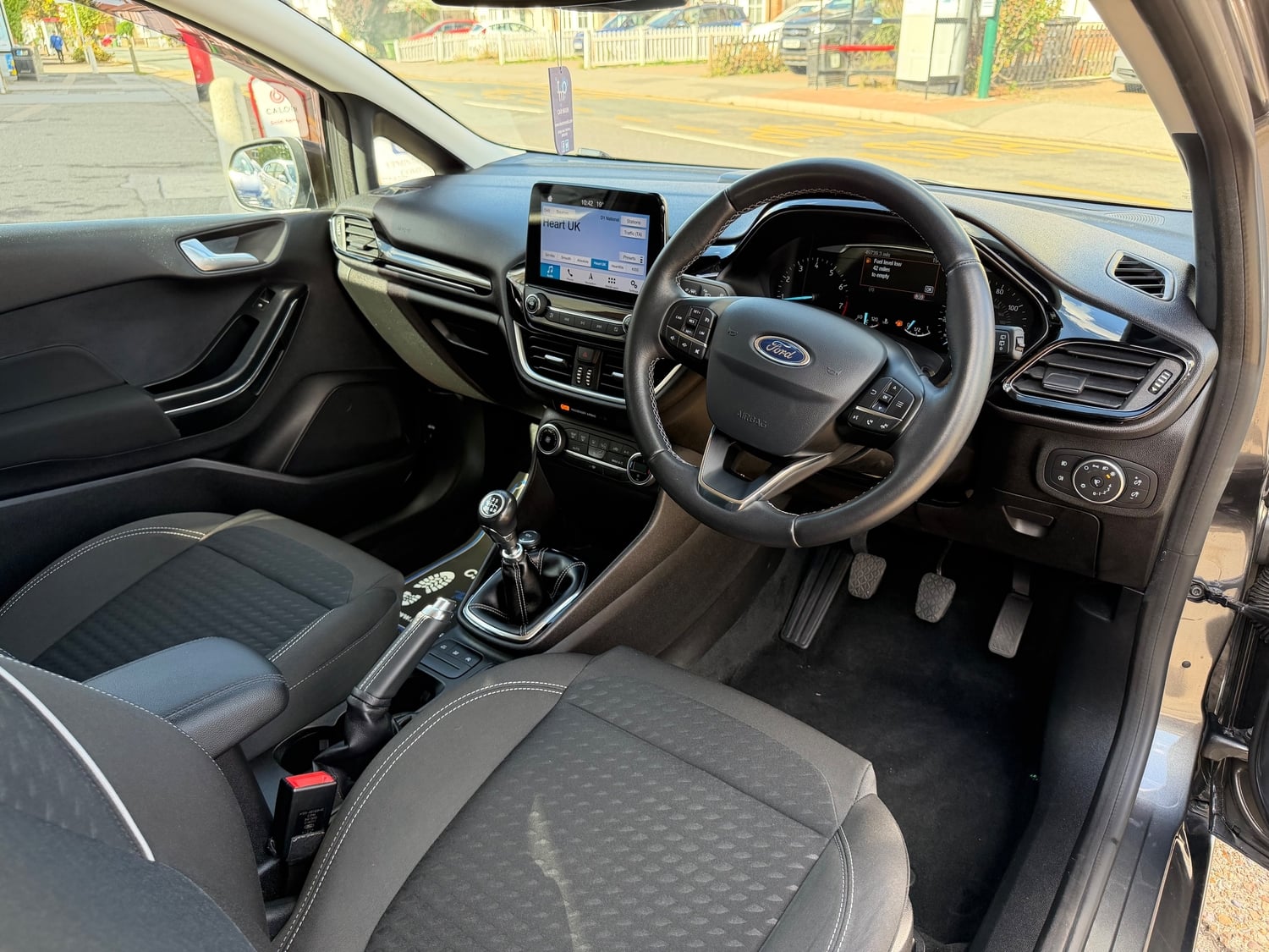 [ berth ]Ford Fiesta