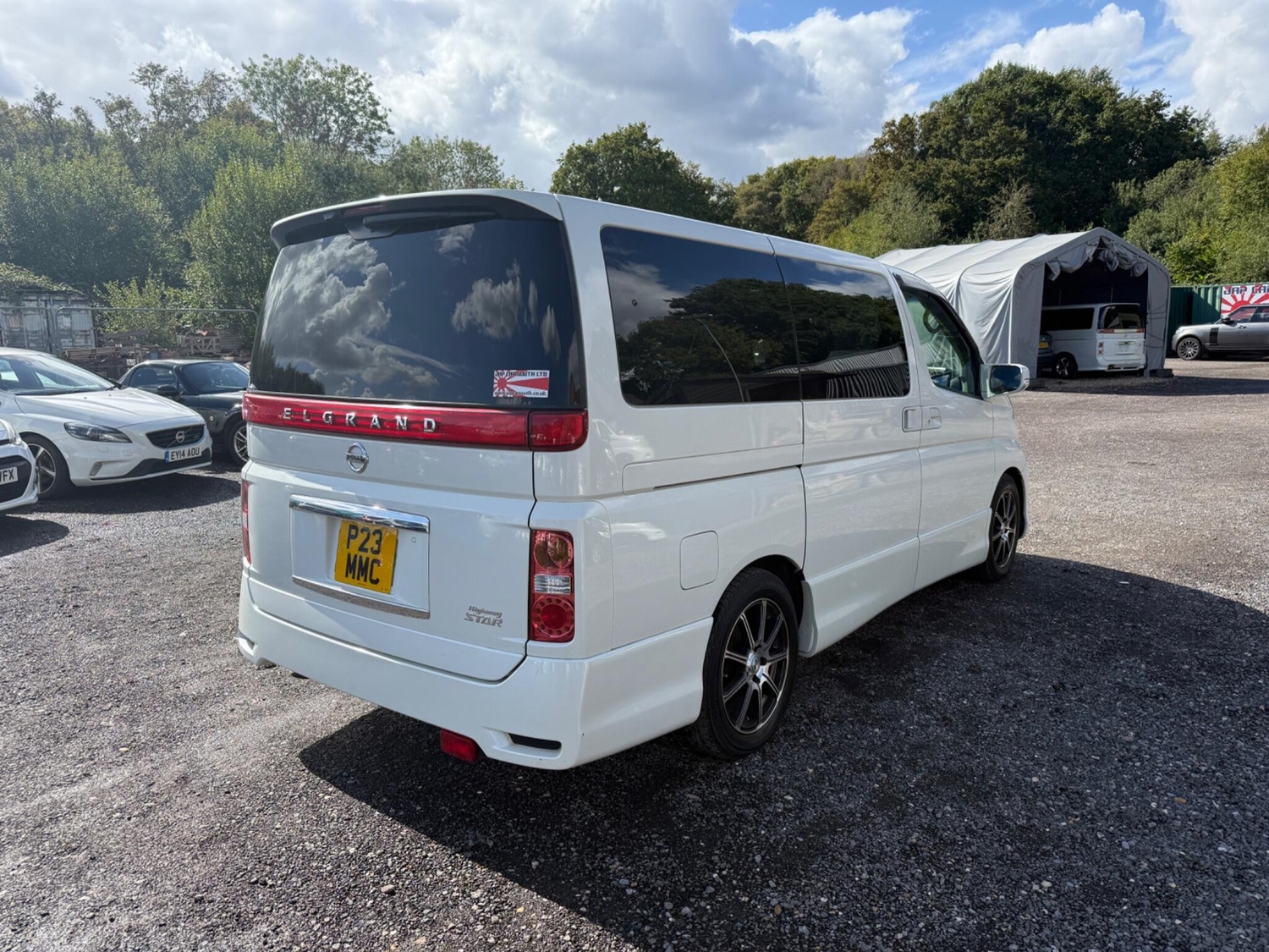 [ berth ]Nissan Elgrand