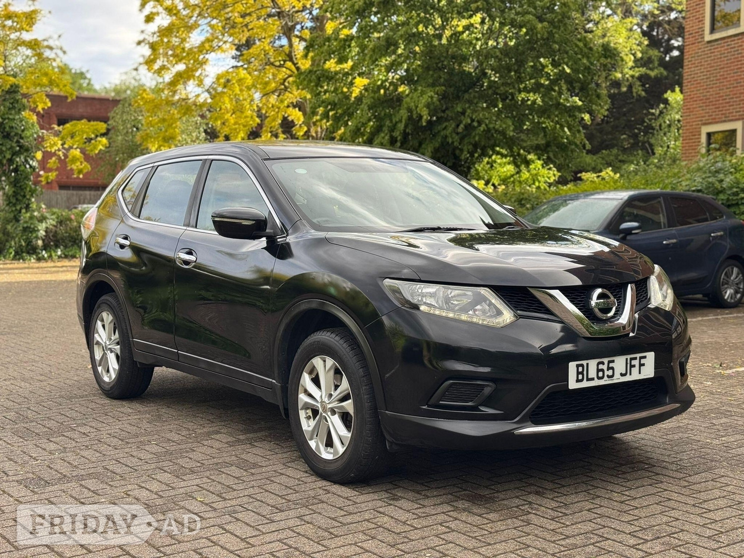 Nissan X-Trail 2016 in Hillingdon