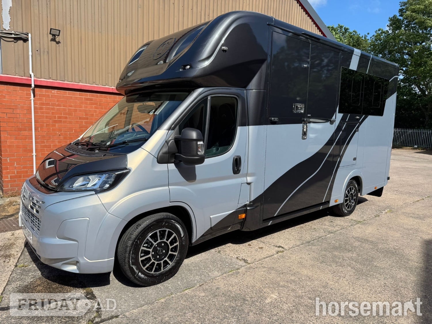 Tatton Dayrider Citroen Horsebox in Ormskirk