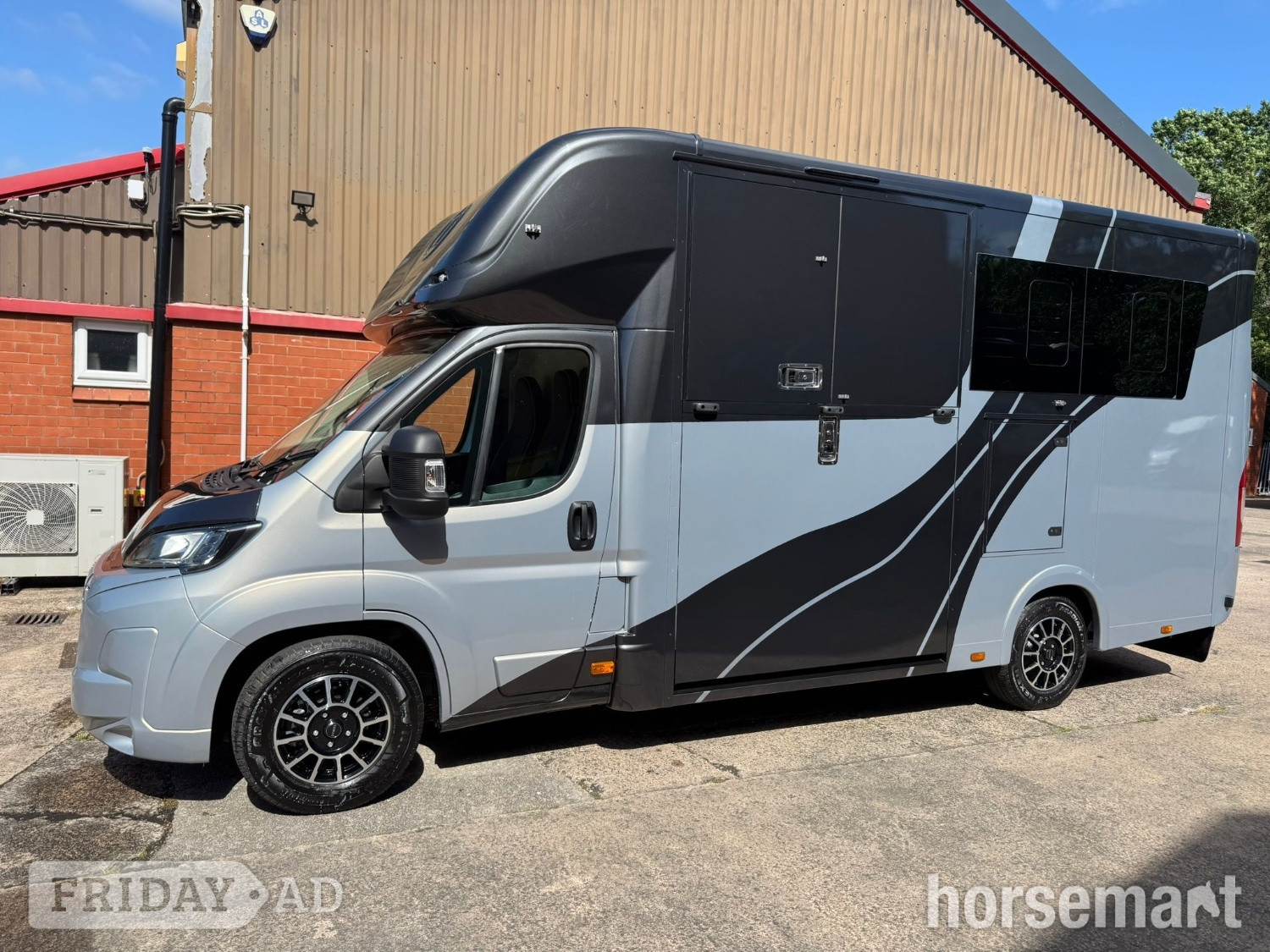 [ berth ]Tatton Dayrider